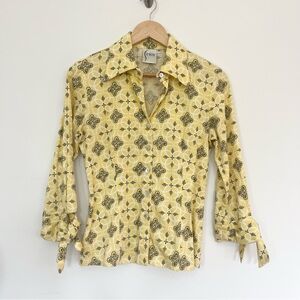 The Finley Shirt Tie Sleeve Margaret Button Down Blouse Yellow Geo Patterned S